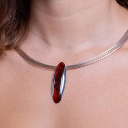 Anhänger mit echtem Bernstein. Ovaler Form. Unikat aus Ostsee!