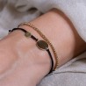 Elegantes Schnurarmband mit vergoldeter Platte & Anhänger