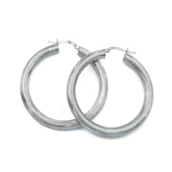 Matte Creolen – Trendige Must-Have Accessoires in Silber & Rosé