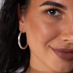 Matte Creolen – Trendige Must-Have Accessoires in Silber & Rosé