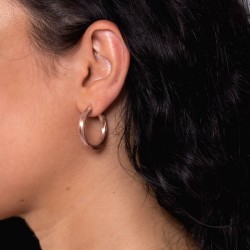 Mattierte Creolen – edle Ohrringe in Silber & Rosé für jeden Look