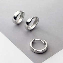 Silberne Creolen – Der Must Have für Damen und  Herren