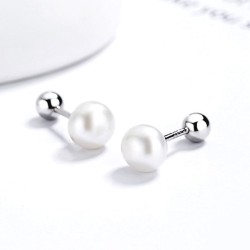 Perlen Ohrpiercing aus 925er Silber mit Goldveredelung